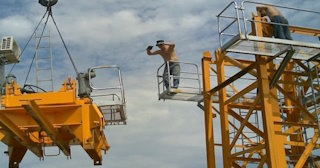 Демонтаж башенного крана в Вятских Полянах - услуги по демонтажу от Сварной-Втс от 1524 руб.